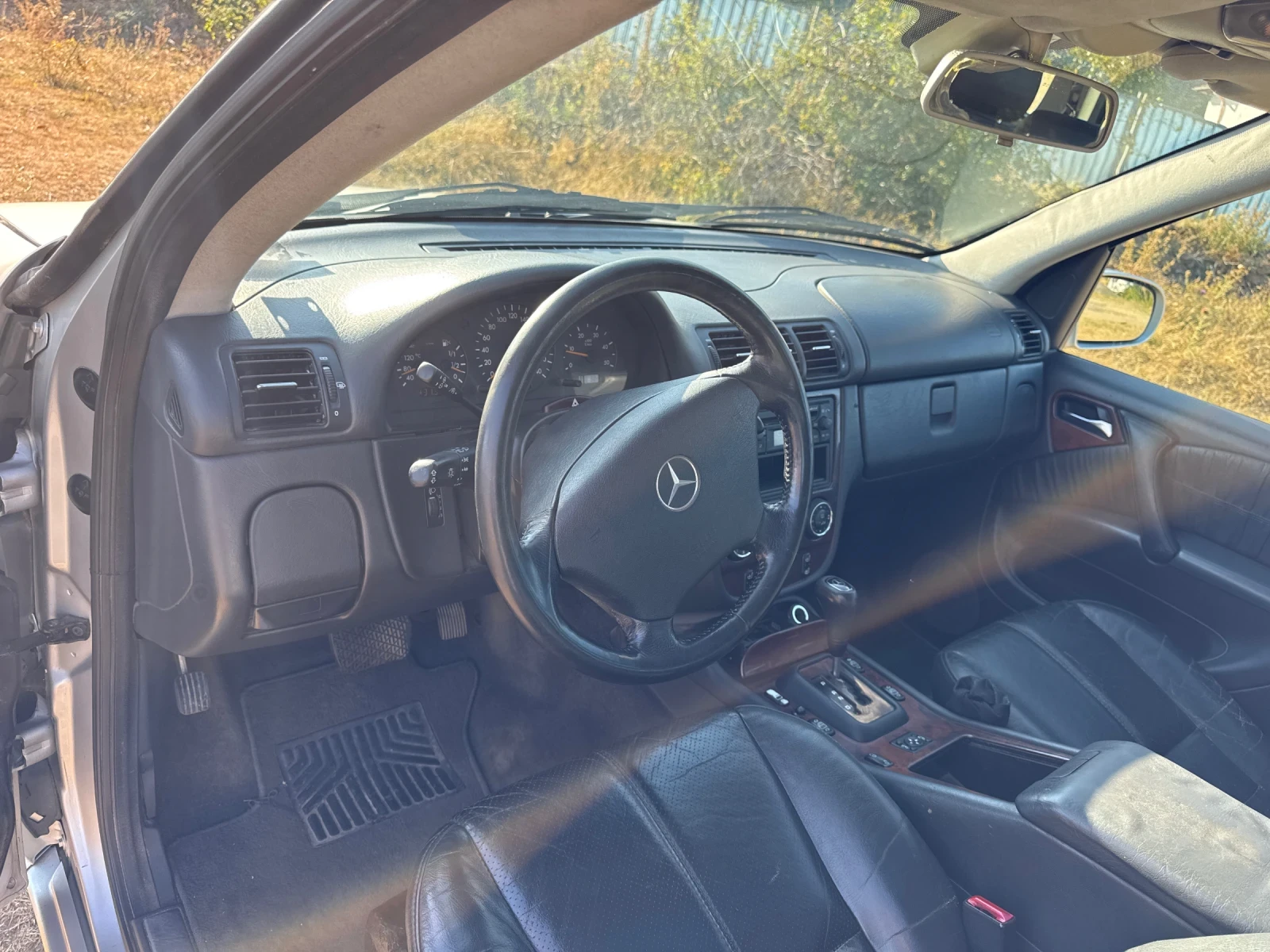 Mercedes-Benz ML 270, снимка 9 - Автомобили и джипове - 55935350