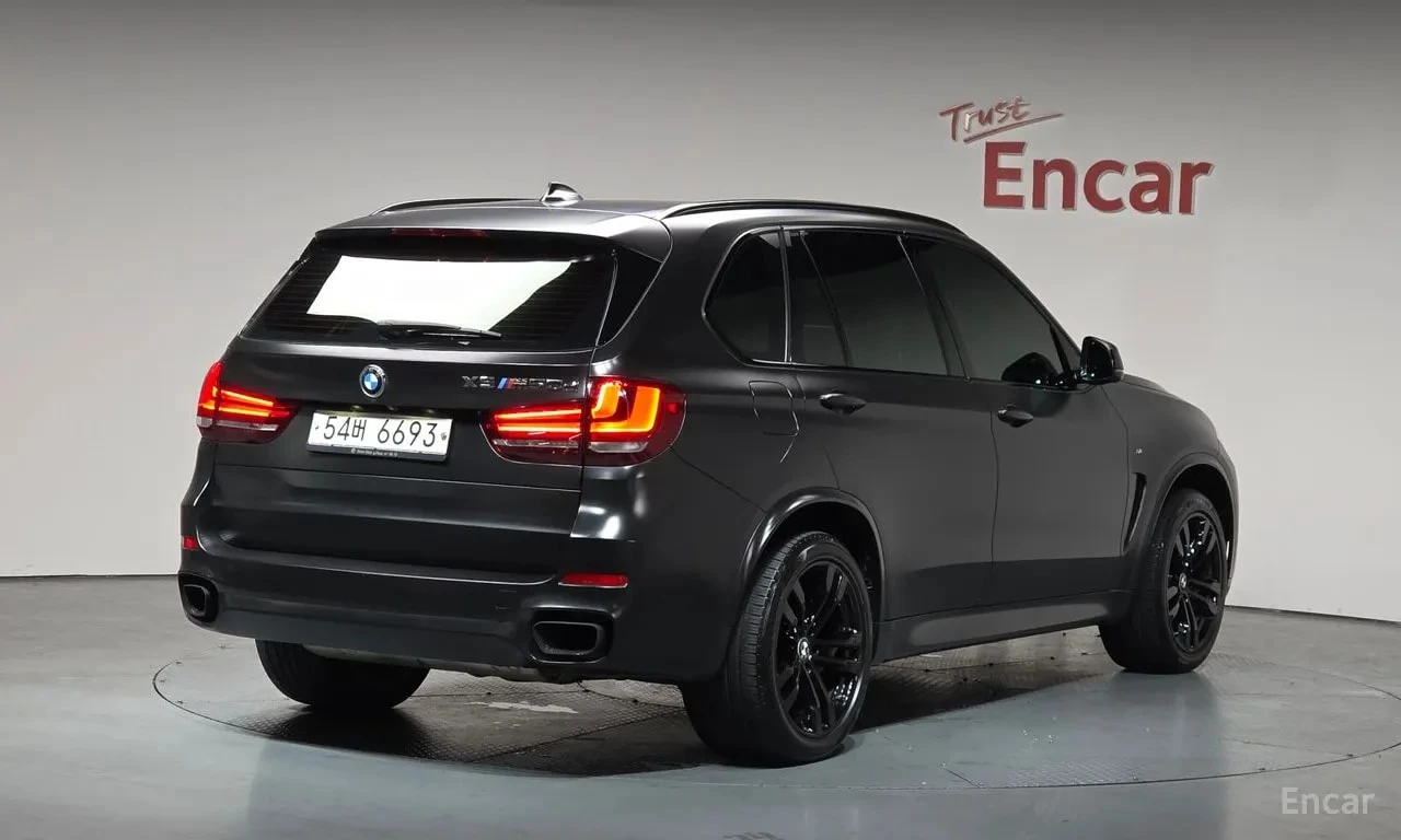 BMW X5 * xDrive M50d * АВТОКРЕДИТ БЕЗ ПЪРВОНАЧАЛНА ВНОСКА, снимка 2 - Автомобили и джипове - 55959309