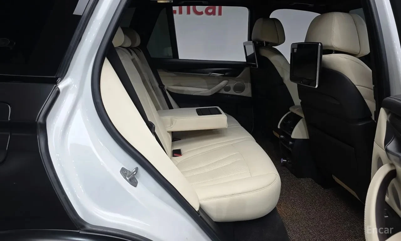 BMW X5 * xDrive M50d * АВТОКРЕДИТ БЕЗ ПЪРВОНАЧАЛНА ВНОСКА, снимка 11 - Автомобили и джипове - 55959309