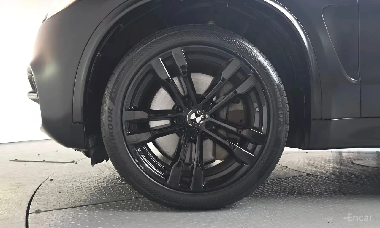 BMW X5 * xDrive M50d * АВТОКРЕДИТ БЕЗ ПЪРВОНАЧАЛНА ВНОСКА, снимка 5 - Автомобили и джипове - 55959309
