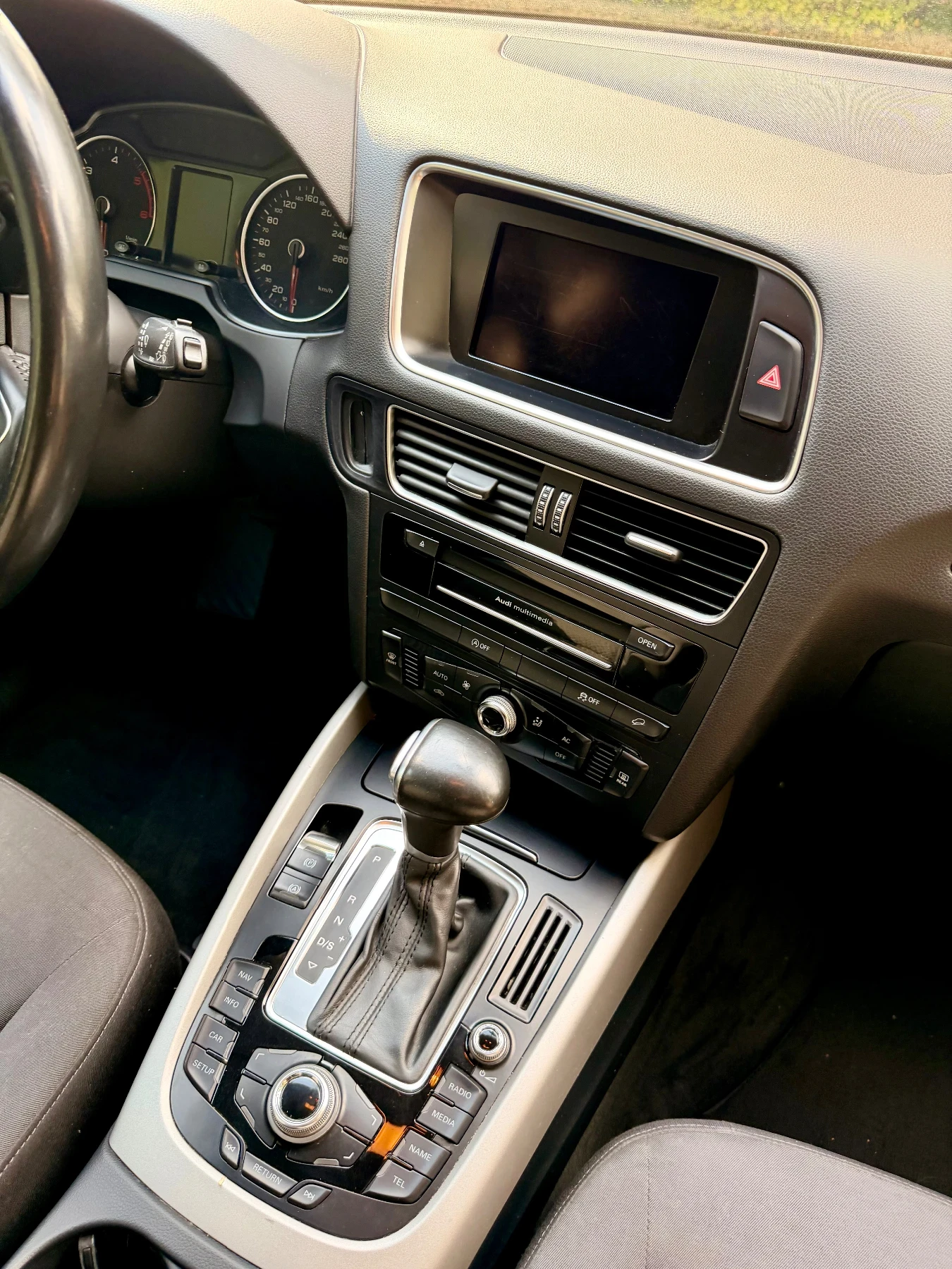 Audi Q5, снимка 15 - Автомобили и джипове - 55970787