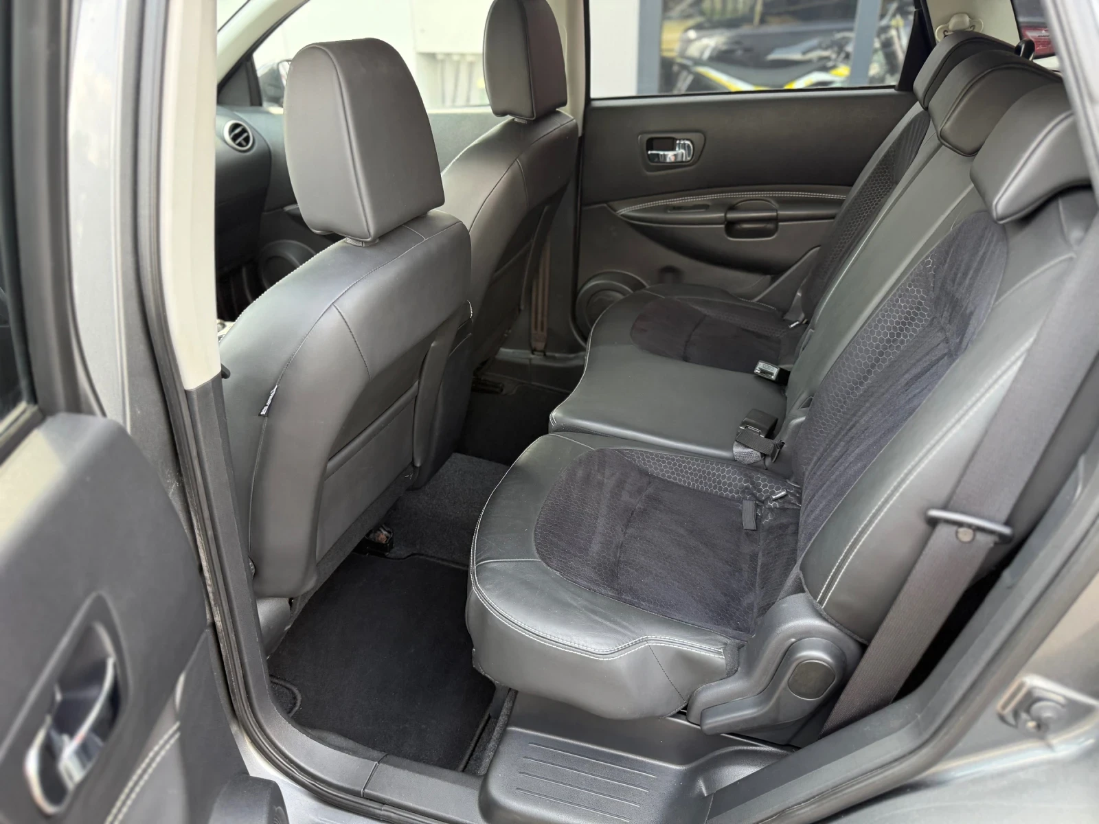 Nissan Qashqai 1.5Dci 6+ 1 панорама 360, снимка 8 - Автомобили и джипове - 56108186