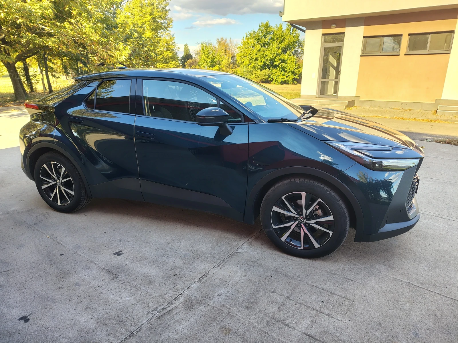 Toyota C-HR, снимка 4 - Автомобили и джипове - 56214945