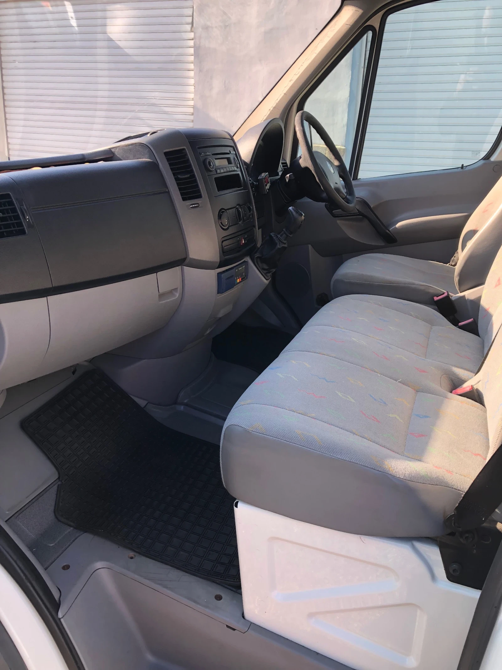 VW Crafter Хладилен, снимка 13 - Бусове и автобуси - 53715509