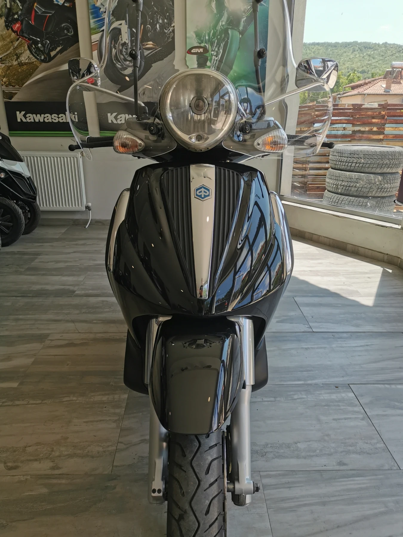Piaggio Beverly 400i Tourer