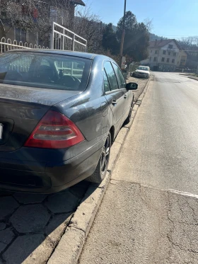 Mercedes-Benz C 200, снимка 5