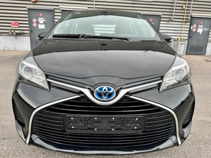 Toyota Yaris 1.5 I HYBRID, снимка 6 - Автомобили и джипове - 42906462