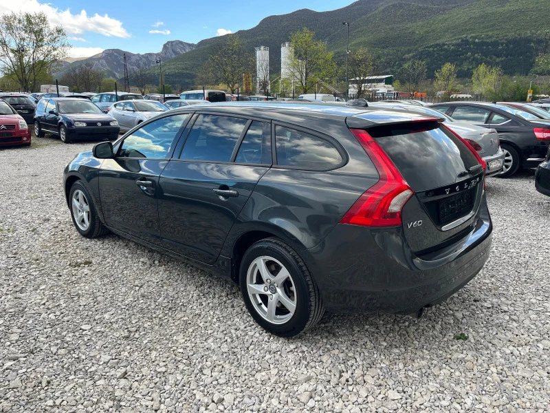 Volvo V60 FACE-LIFT, снимка 6 - Автомобили и джипове - 45081222