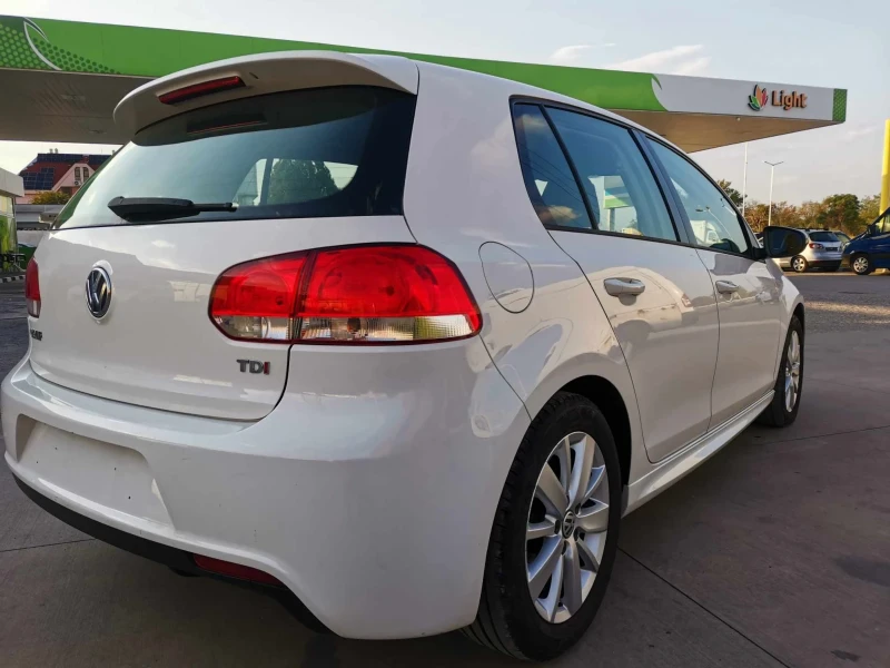 VW Golf 1.6tdi, снимка 6 - Автомобили и джипове - 47384986