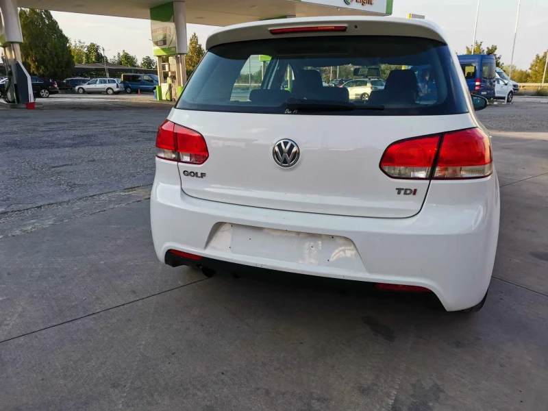 VW Golf 1.6tdi, снимка 7 - Автомобили и джипове - 47384986