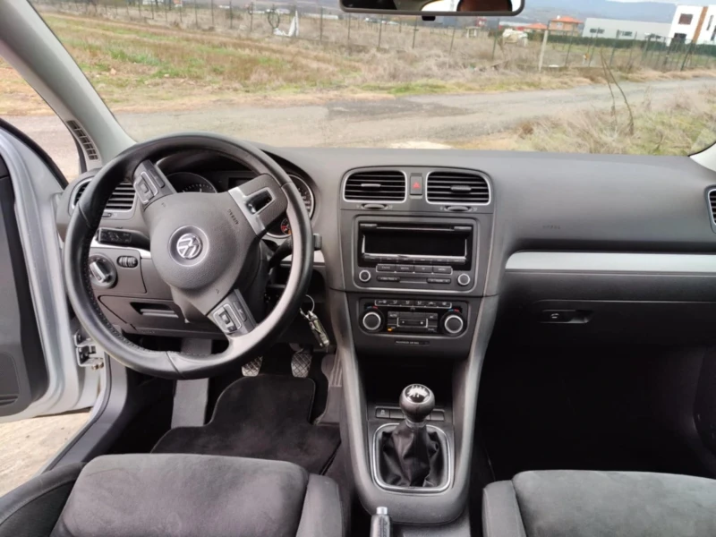 VW Golf, снимка 7 - Автомобили и джипове - 48465123