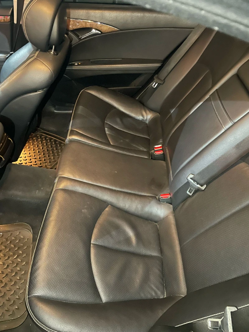 Mercedes-Benz E 320, снимка 14 - Автомобили и джипове - 52597001