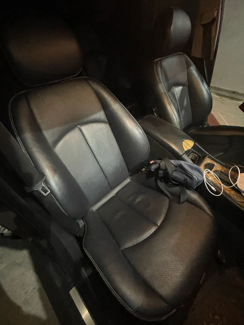 Mercedes-Benz E 320, снимка 12 - Автомобили и джипове - 52597001