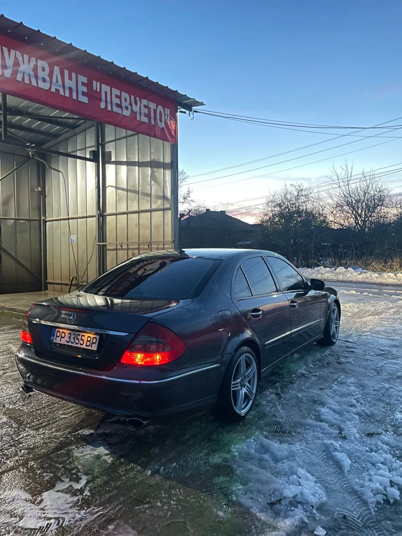 Mercedes-Benz E 320, снимка 2 - Автомобили и джипове - 52597001