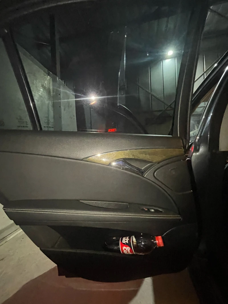 Mercedes-Benz E 320, снимка 8 - Автомобили и джипове - 52597001