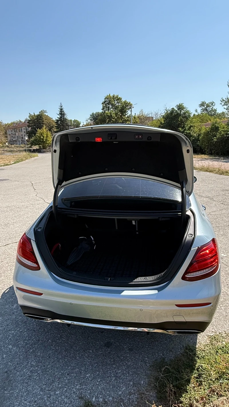 Mercedes-Benz E 300, снимка 4 - Автомобили и джипове - 52418948