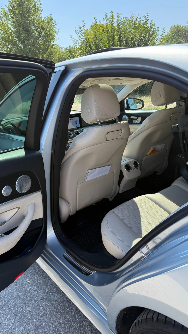 Mercedes-Benz E 300, снимка 8 - Автомобили и джипове - 52418948