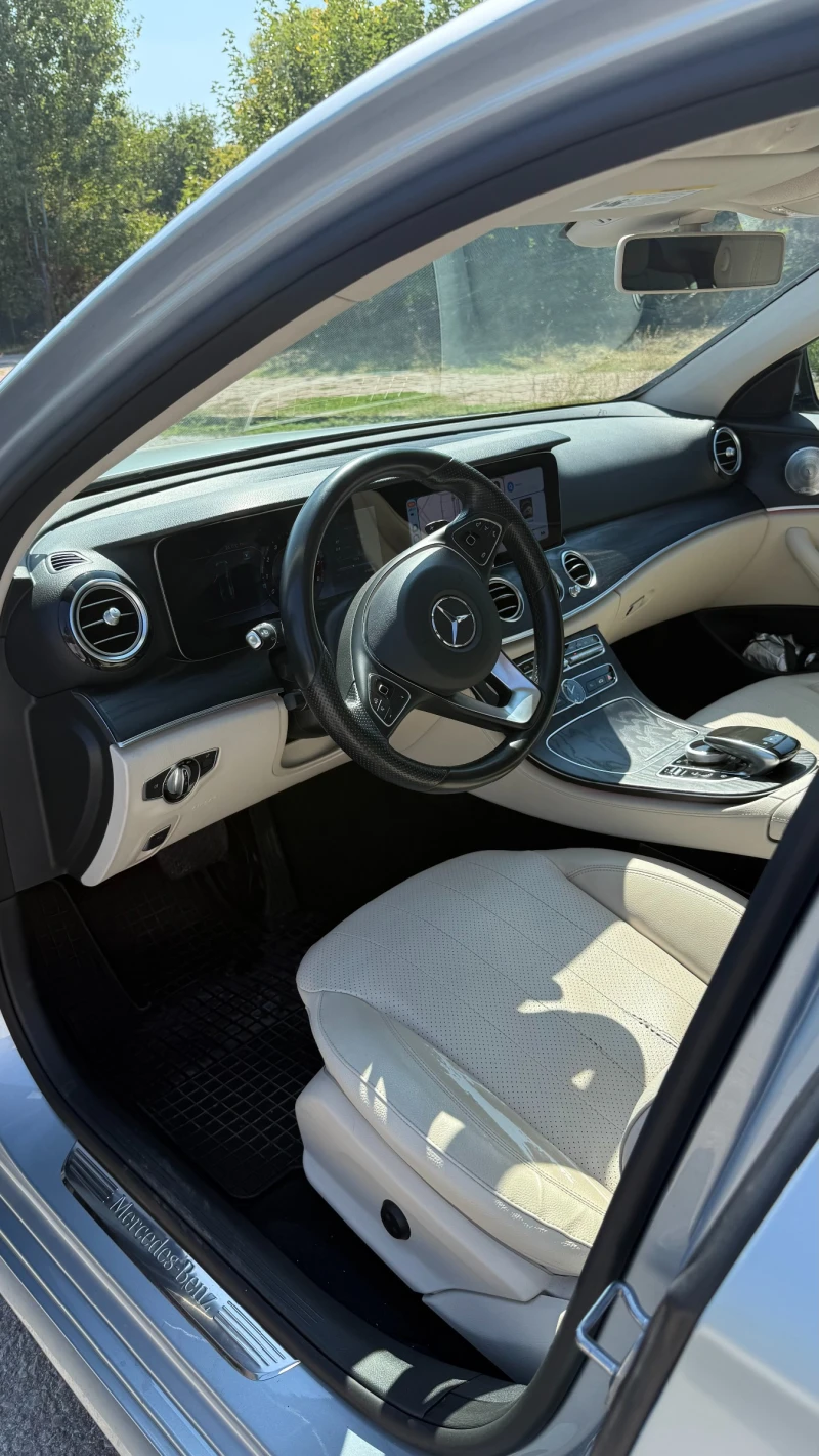 Mercedes-Benz E 300, снимка 3 - Автомобили и джипове - 52418948