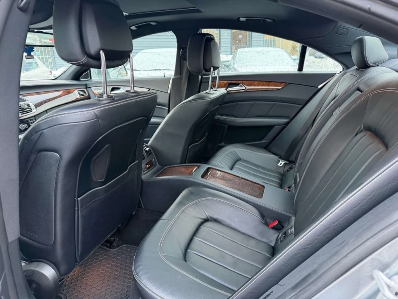 Mercedes-Benz CLS * CLS550 4 MATIC * CARFAX * ЦЕНА ДО БГ, снимка 17 - Автомобили и джипове - 53154971