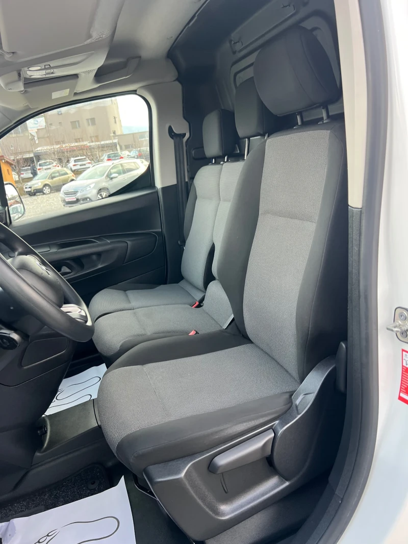 Citroen Berlingo 1.5BlueHDI Euro6D!!, снимка 12 - Автомобили и джипове - 53289444