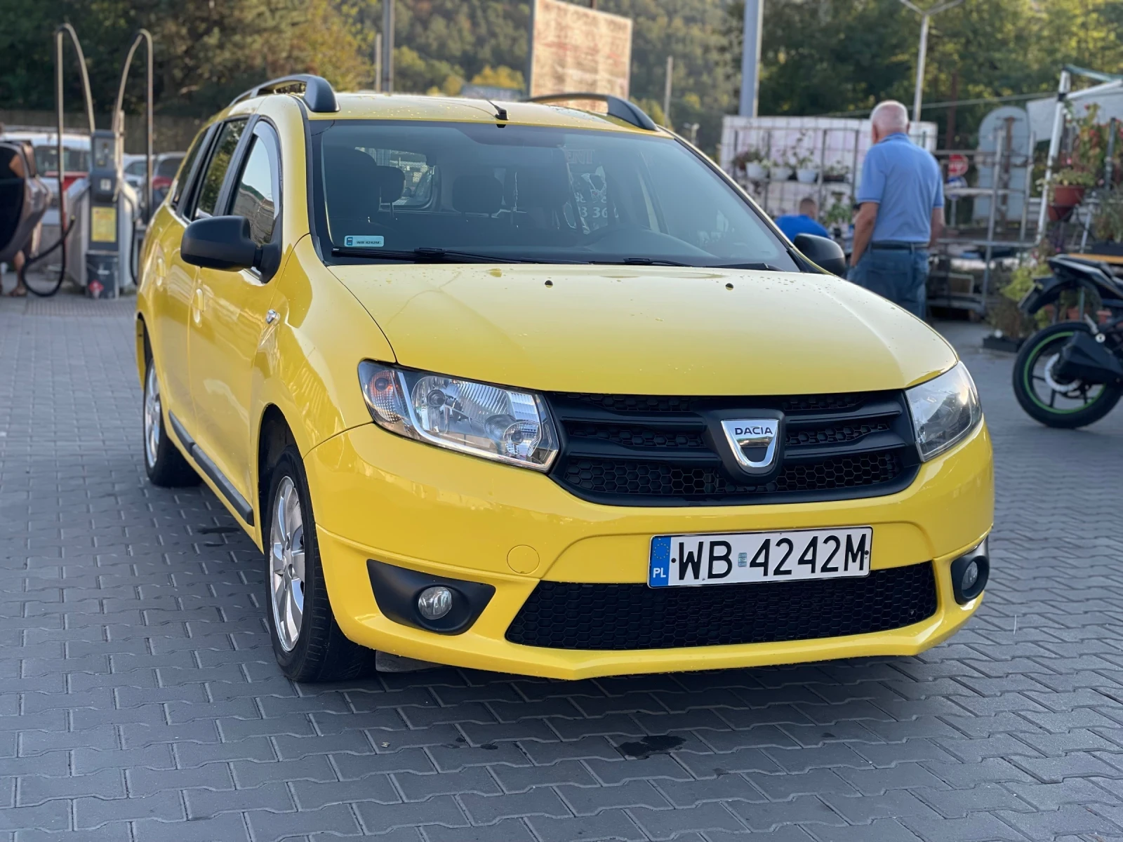 Dacia Logan 1.2 MCV- ГАЗ - изображение 3