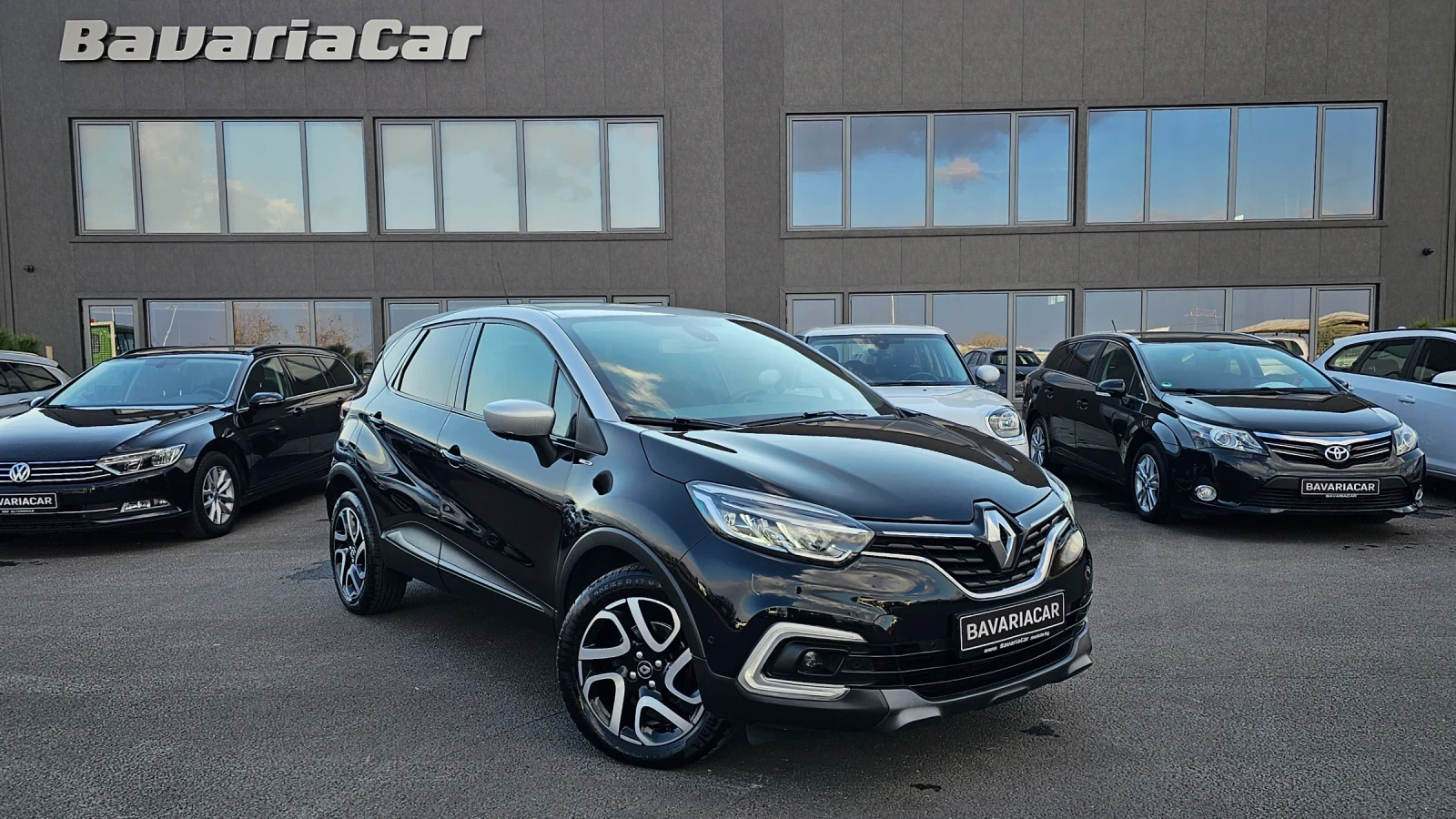 Renault Captur * Bose Edition* Aut.* Full LED* Keyless GO* Kamera - изображение 3