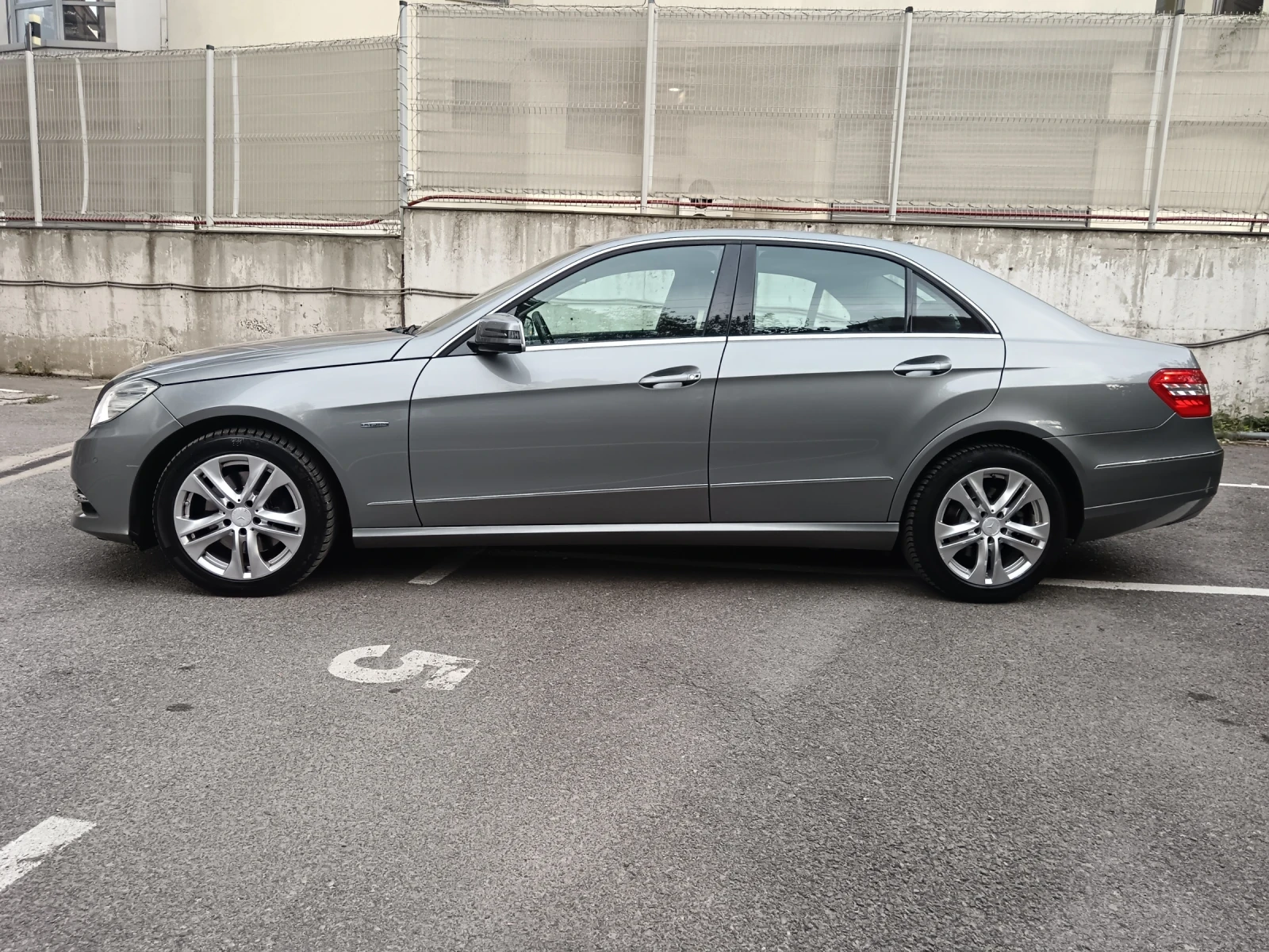 Mercedes-Benz E 350 350CDI Avantgard 265hp - изображение 7
