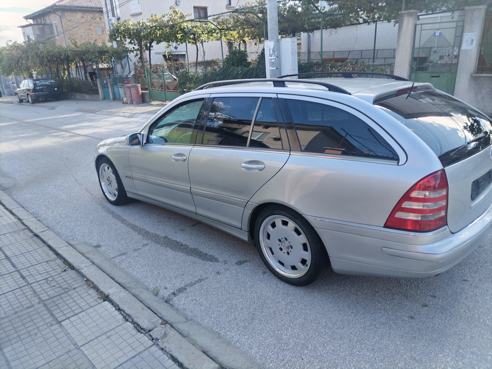 Mercedes-Benz C 220 2.2 CDI АВТОМАТИК  - изображение 9