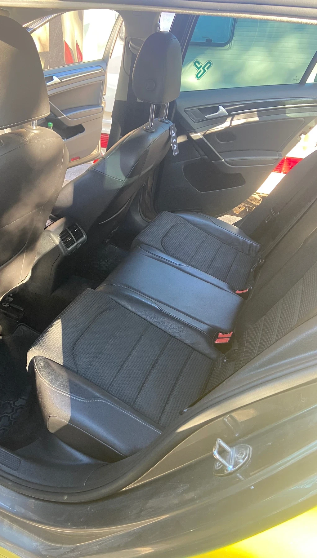 VW Golf Variant R-Line 1.6TDI - изображение 9