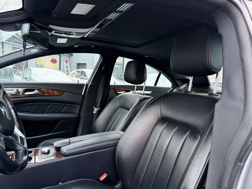 Mercedes-Benz CLS * CLS550 4 MATIC * CARFAX * ЦЕНА ДО БГ - изображение 8