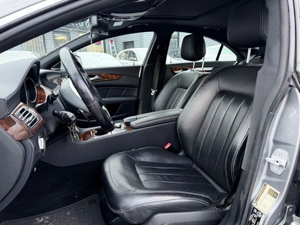 Mercedes-Benz CLS * CLS550 4 MATIC * CARFAX * ЦЕНА ДО БГ - изображение 7