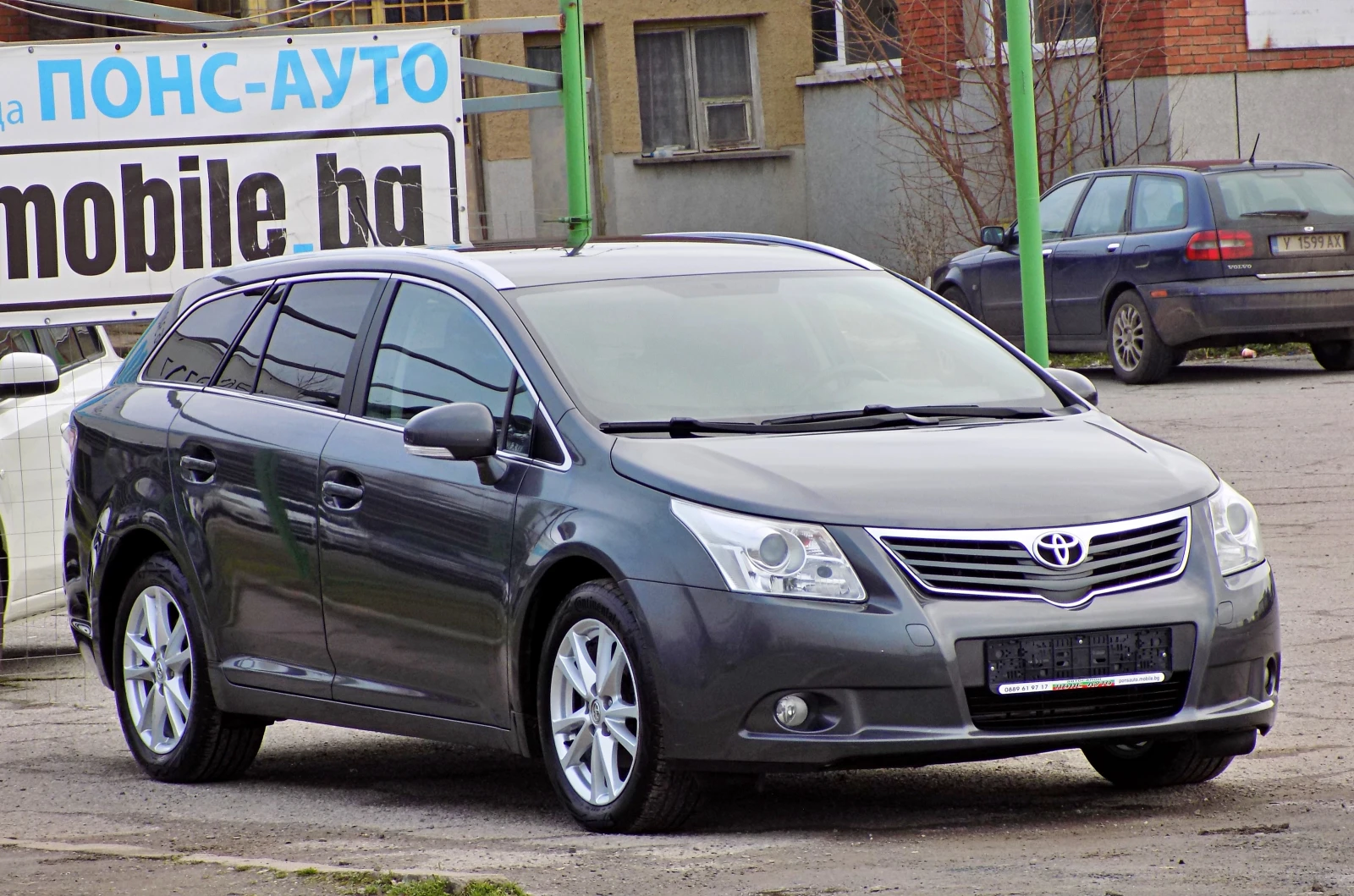 Toyota Avensis 2.2D-4D/126 к.с./NAVI/2011г. - изображение 3