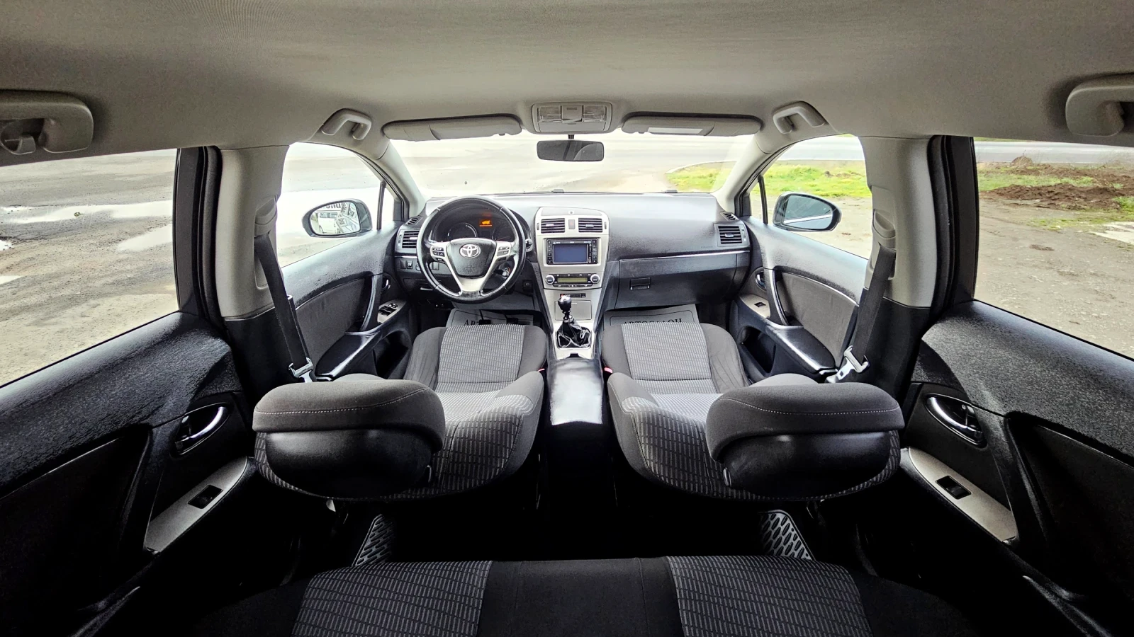 Toyota Avensis 2.2D-4D/126 к.с./NAVI/2011г. - изображение 8