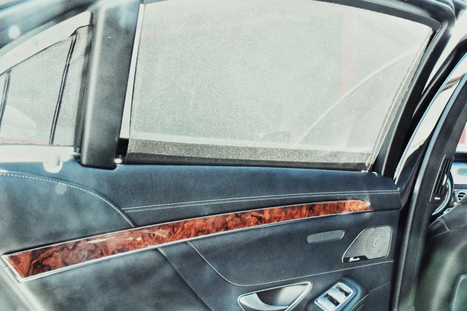 Mercedes-Benz S 550 4MATIC | V8 BITURBO | AMG | FULL | BURM | PANO, снимка 14 - Автомобили и джипове - 53836607