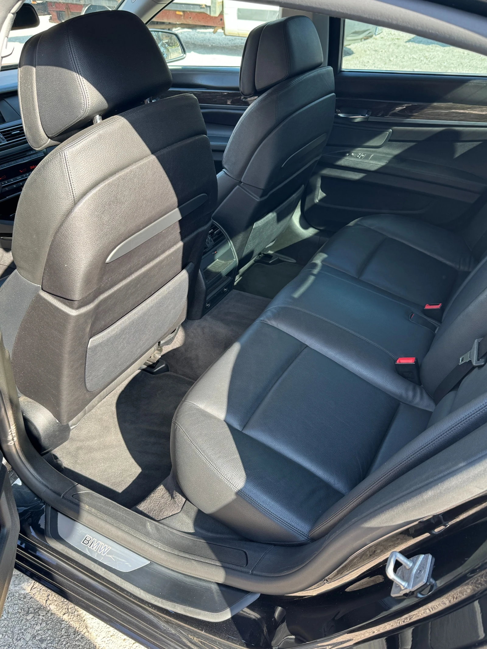 BMW 730, снимка 8 - Автомобили и джипове - 53848726