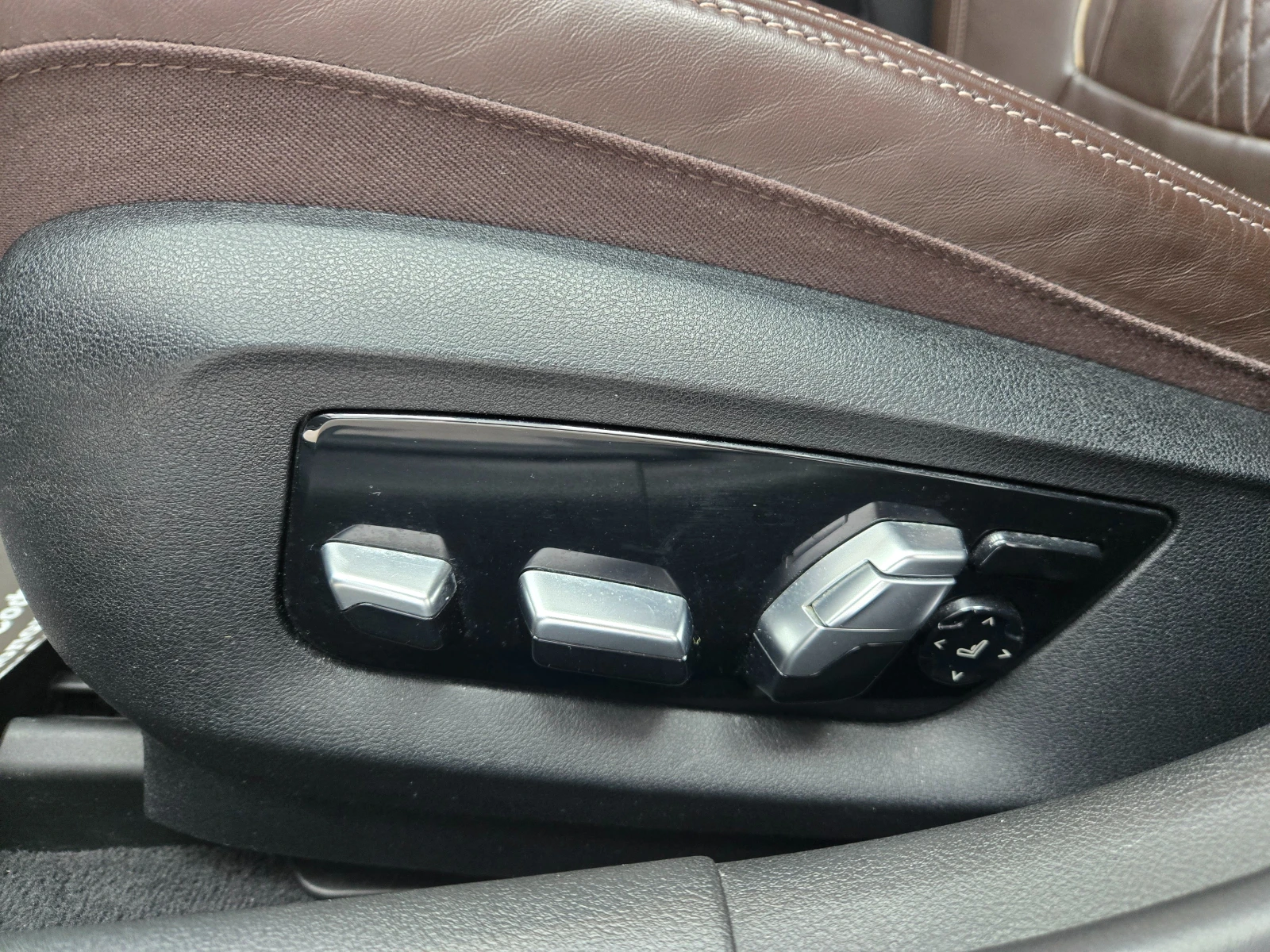 BMW 520 520d xDrive* 24 МЕСЕЦА ПЪЛНА ГАРАНЦИЯ, снимка 14 - Автомобили и джипове - 54202351