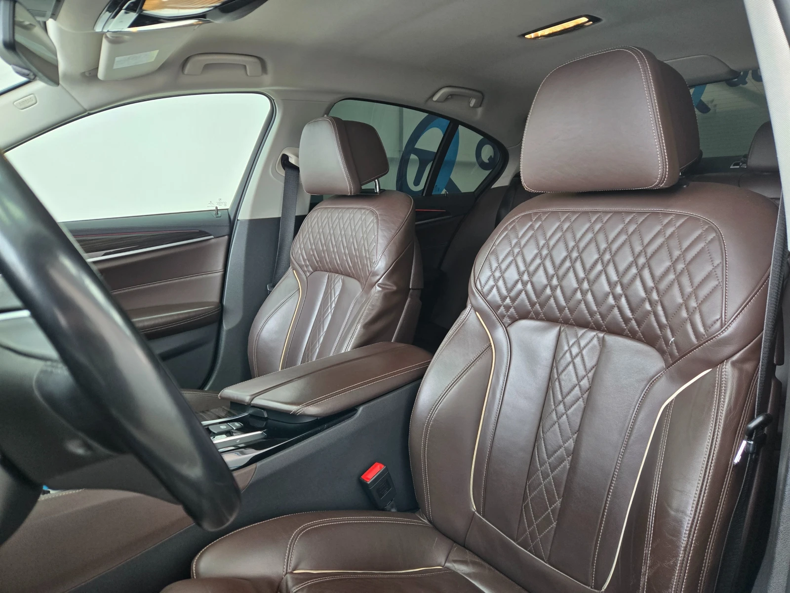 BMW 520 520d xDrive* 24 МЕСЕЦА ПЪЛНА ГАРАНЦИЯ, снимка 12 - Автомобили и джипове - 54202351