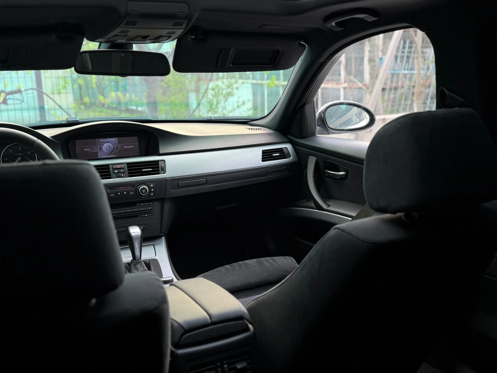 BMW 330 ALPINWEISS| | | DISTRONIC* M PACK, снимка 8 - Автомобили и джипове - 54285577