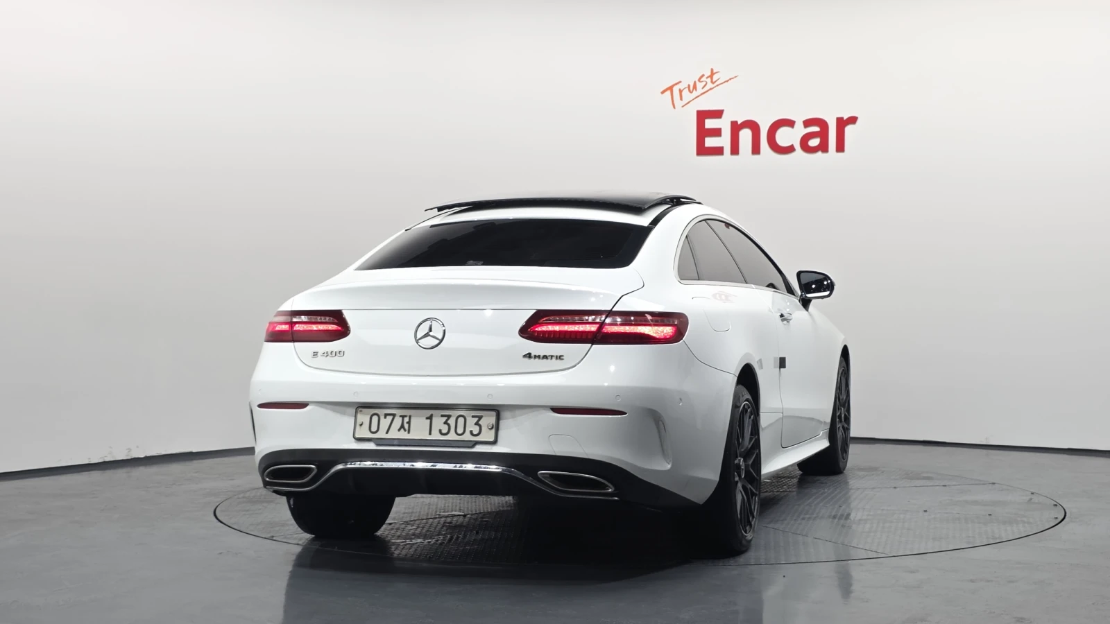 Mercedes-Benz E 400 AMG PK* HEAD-UP* 360* ОБДУХ* DISTRONIK* КРАЙНА ЦЕН, снимка 4 - Автомобили и джипове - 54701851