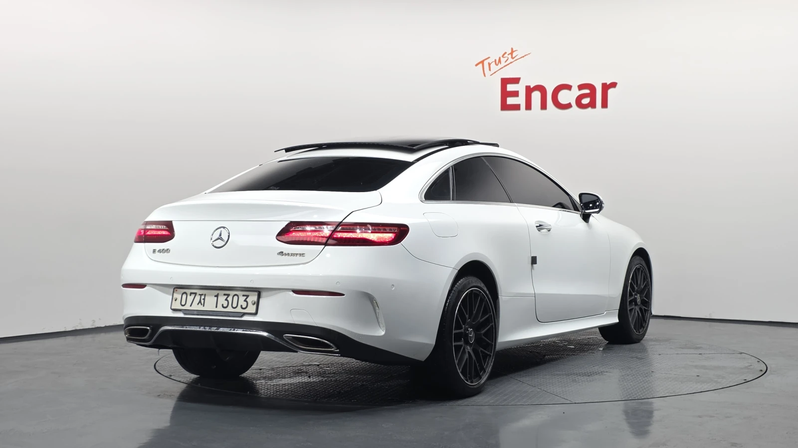 Mercedes-Benz E 400 AMG PK* HEAD-UP* 360* ОБДУХ* DISTRONIK* КРАЙНА ЦЕН, снимка 3 - Автомобили и джипове - 54701851