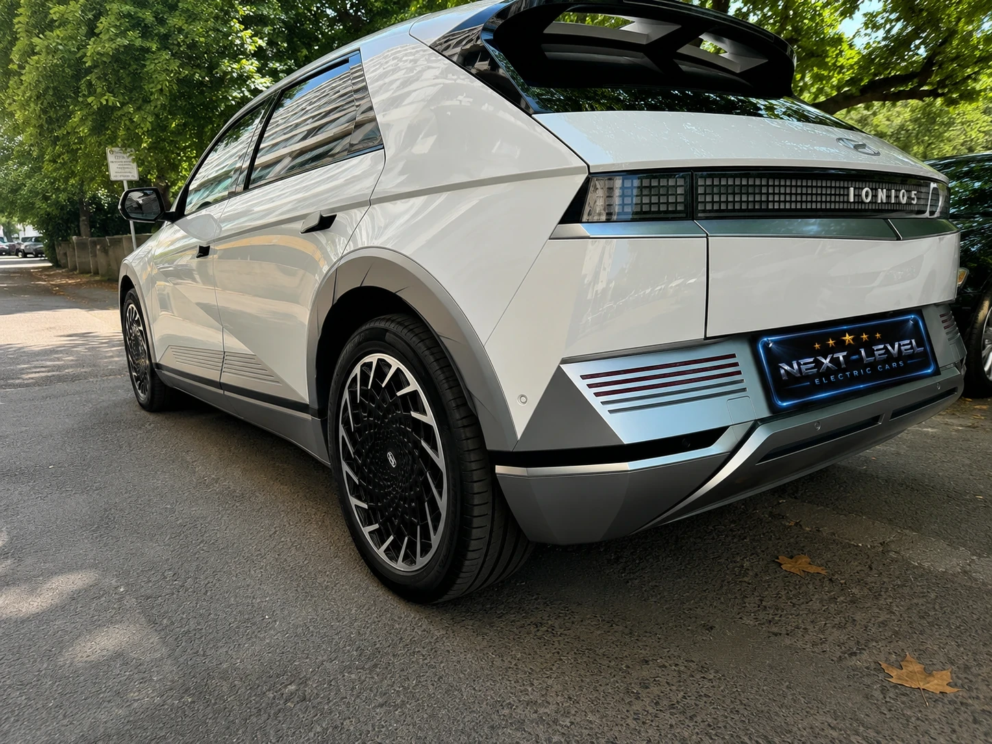 Hyundai Ioniq 5 UNIQ 306 к.с. 4х4 ГАРАНЦИОНЕН ЛИЗИНГ НАЛИЧЕН, снимка 5 - Автомобили и джипове - 55238952