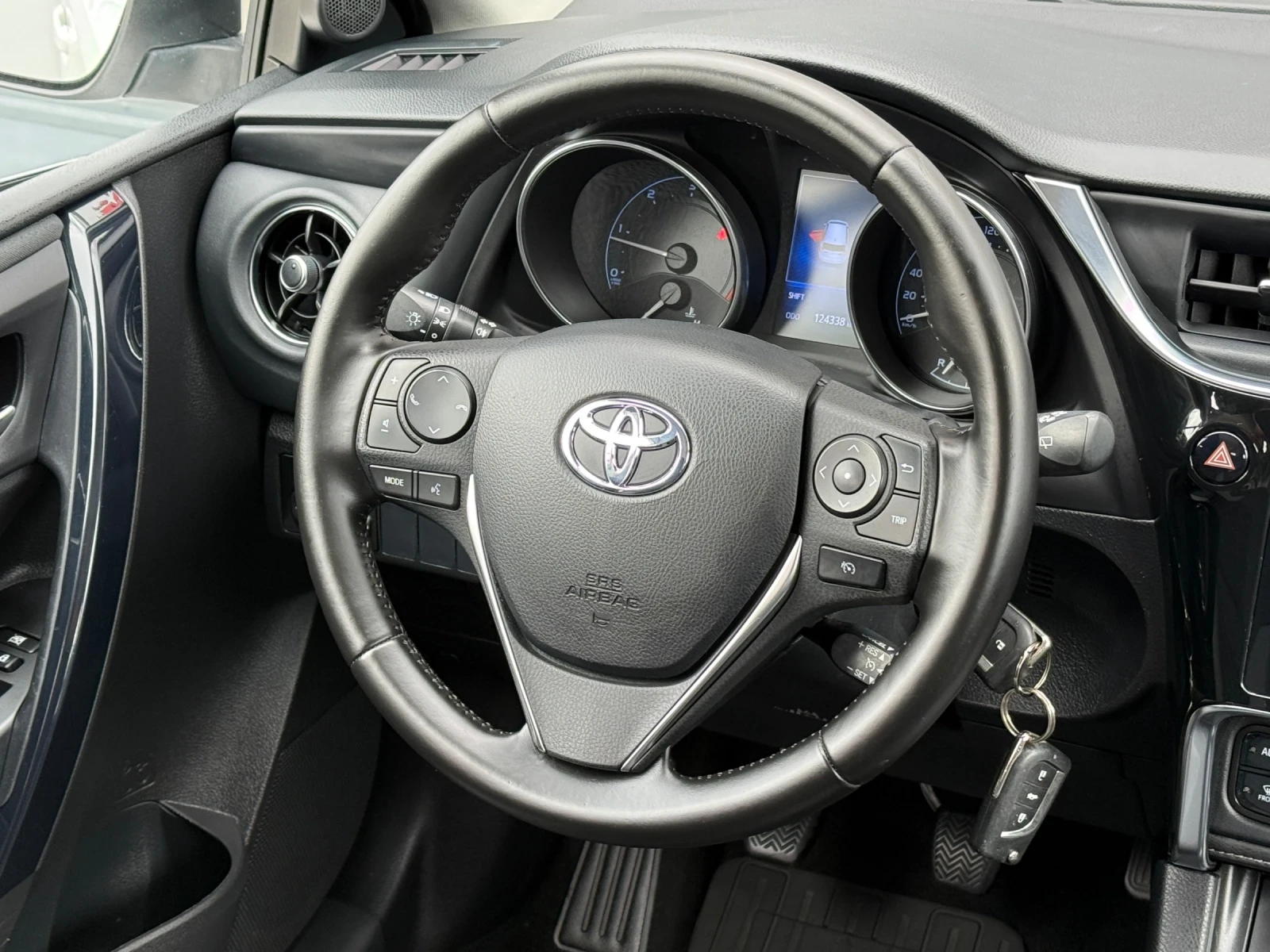 Toyota Auris 1.4D4D, LED, EURO 6B! * 124 000км* KTEO OK! Уникат, снимка 9 - Автомобили и джипове - 54946526