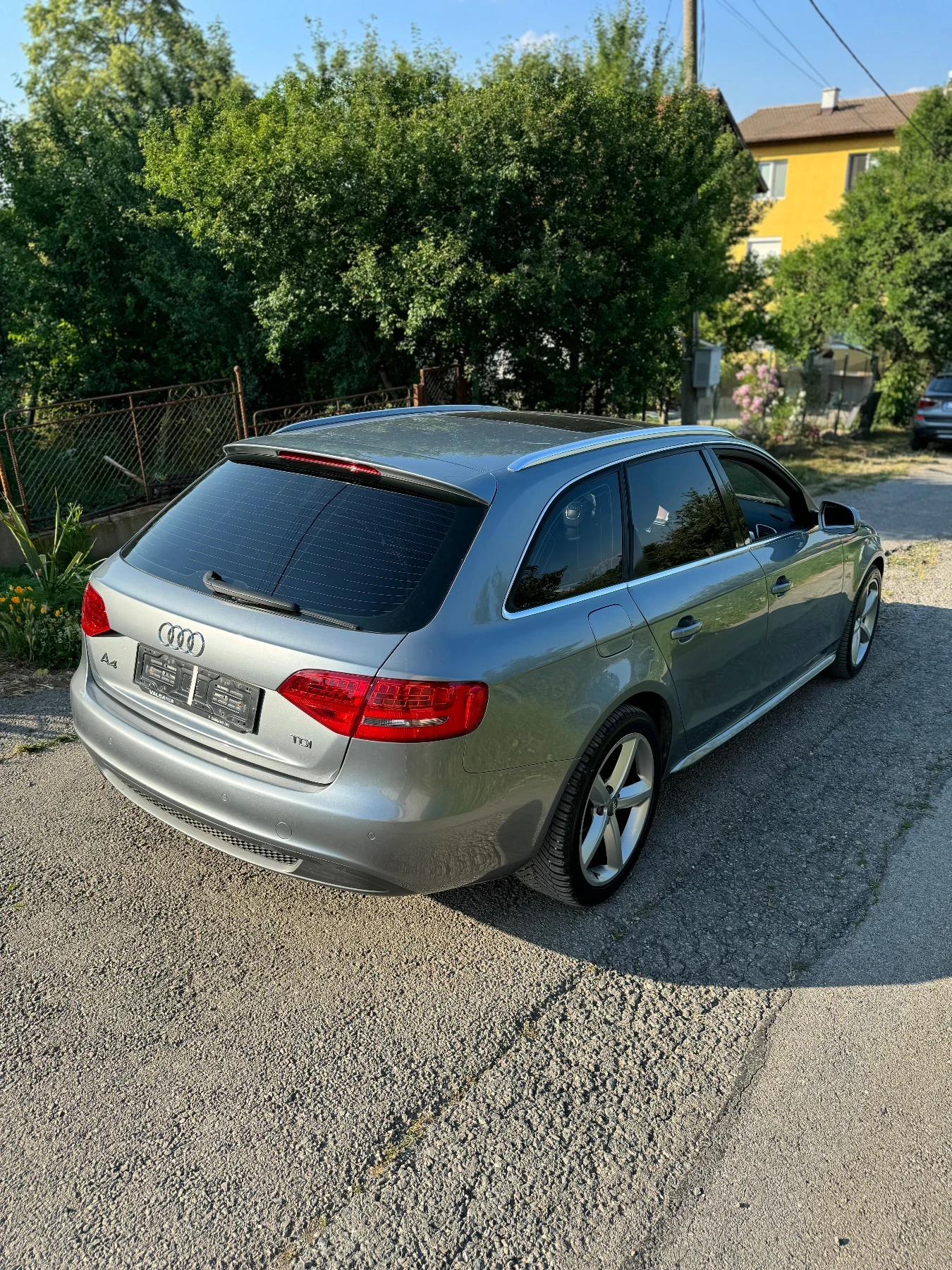 Audi A4 2.0 TDI S-line, снимка 2 - Автомобили и джипове - 55072017