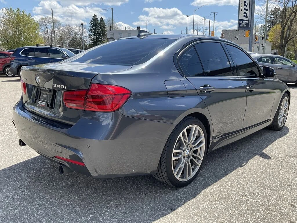BMW 340 * M PACK* CAMERA* Ambient Light* Head-up* PANO* , снимка 7 - Автомобили и джипове - 55614484
