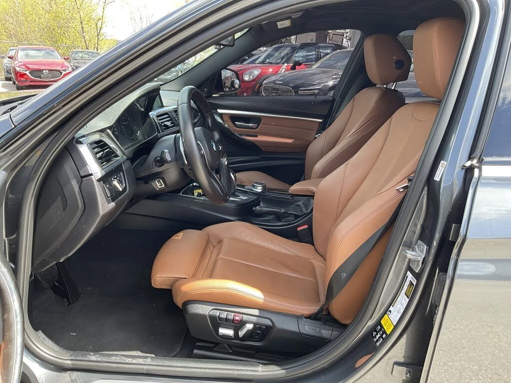 BMW 340 * M PACK* CAMERA* Ambient Light* Head-up* PANO* , снимка 14 - Автомобили и джипове - 55614484