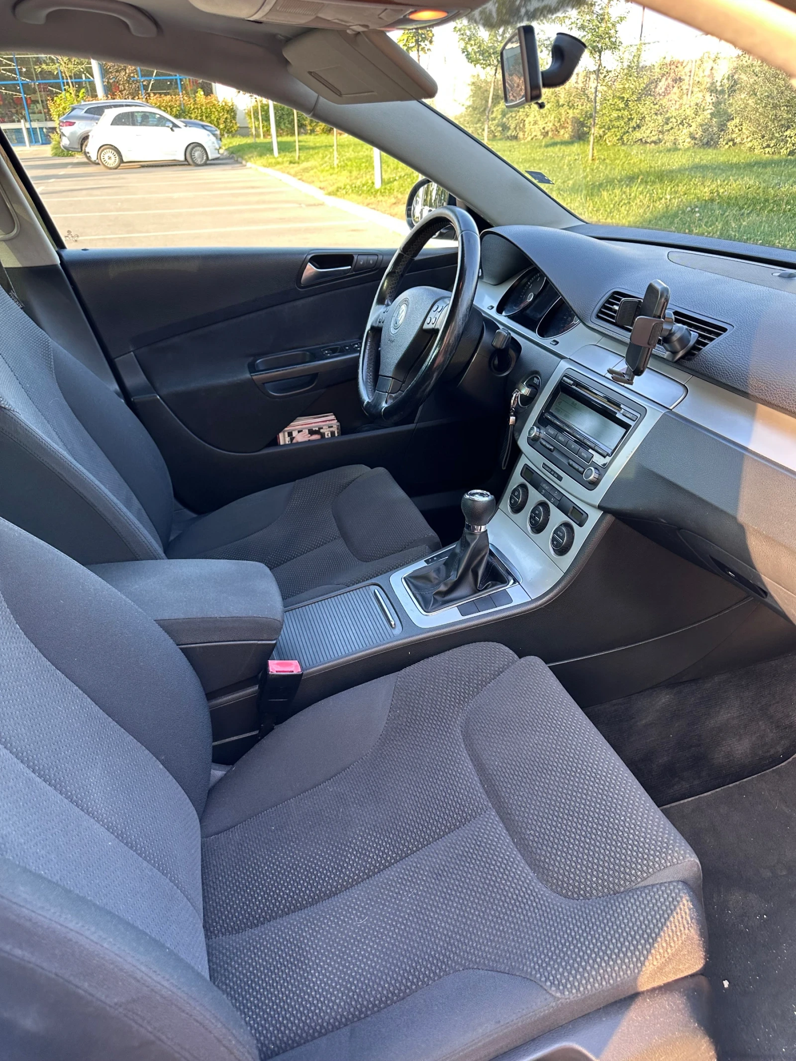 VW Passat, снимка 8 - Автомобили и джипове - 55781616