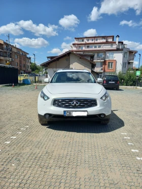Infiniti Fx 50 S V8 390k.s. Газ - 19500 € / 38138.68 лв. - 45262519 6