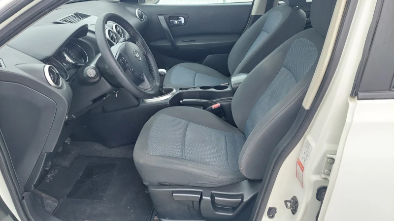 Nissan Qashqai 1.6I BRC NAVI, снимка 7 - Автомобили и джипове - 49290496