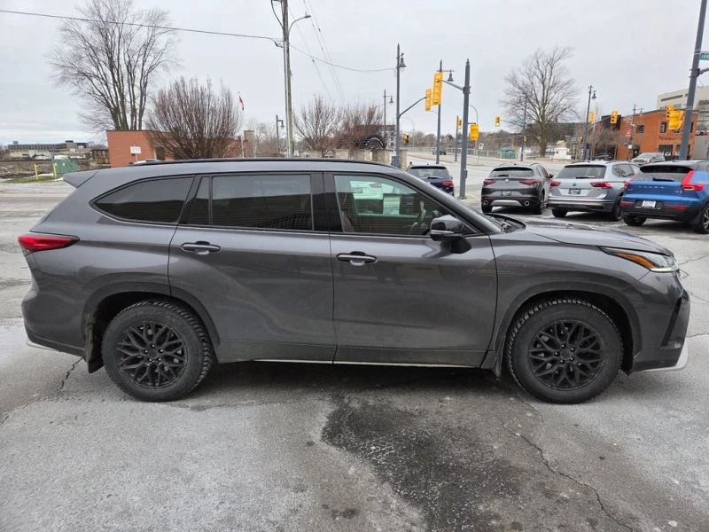 Toyota Highlander 2022 XSE * CARFAX * БЕЗ ПЪРВОНАЧАЛНА ВНОСКА, снимка 4 - Автомобили и джипове - 52870341