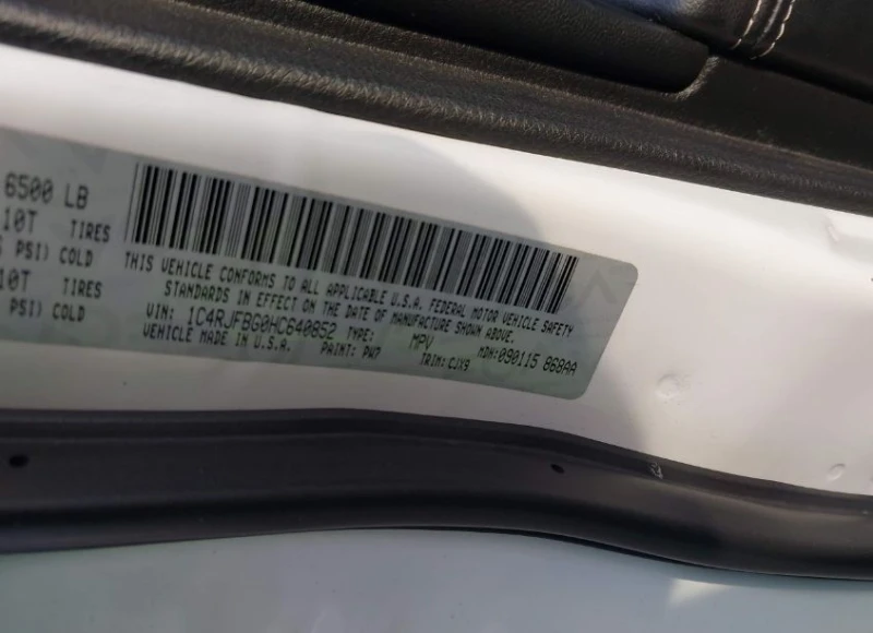 Jeep Grand cherokee, снимка 9 - Автомобили и джипове - 53372606